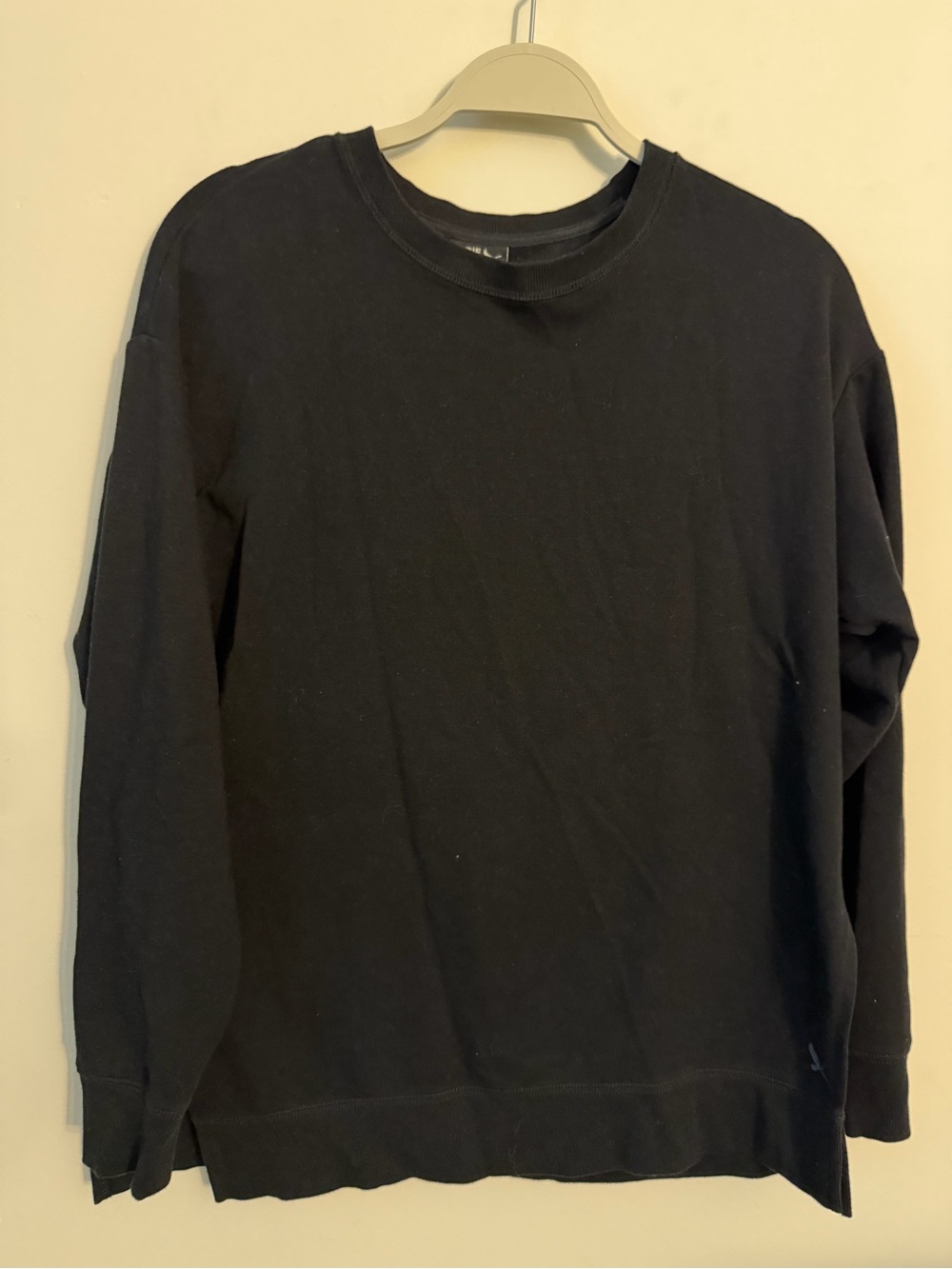 Eddie Bauer Black Long-Sleeve Crewneck Sweatshirt